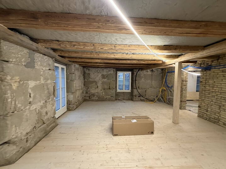 img_0040.jpg img_0040.jpg